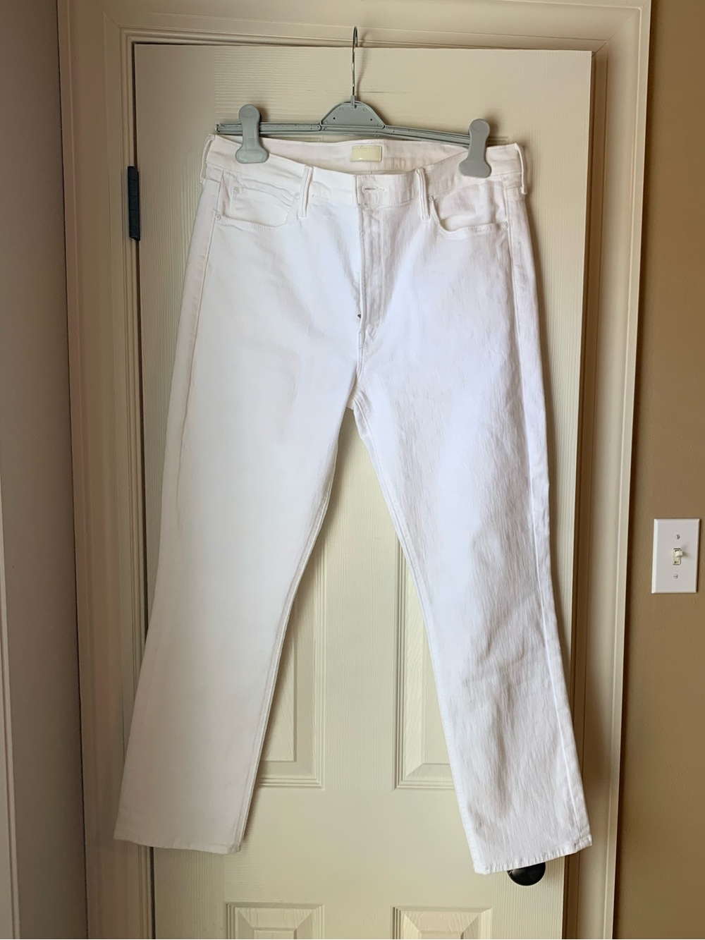 Like New - Mother Jeans - The Mid Rise Dazzler Ankle - Size 34
